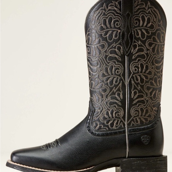 NWT- Ariat Women’s Black Round Up Remuda Wide Square Toe Western Boot Size 7.0B - Picture 5 of 10